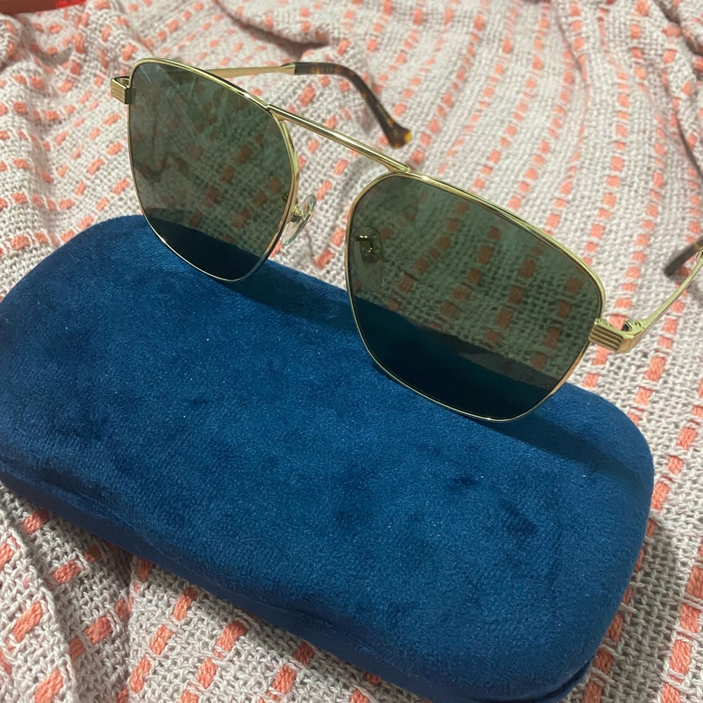 GUCCI sunglasses